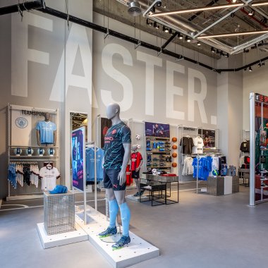 schweitzer_retail-know-how_puma_dubai_840x840px.jpg schweitzer_retail-know-how_puma_dubai_840x840px.jpg